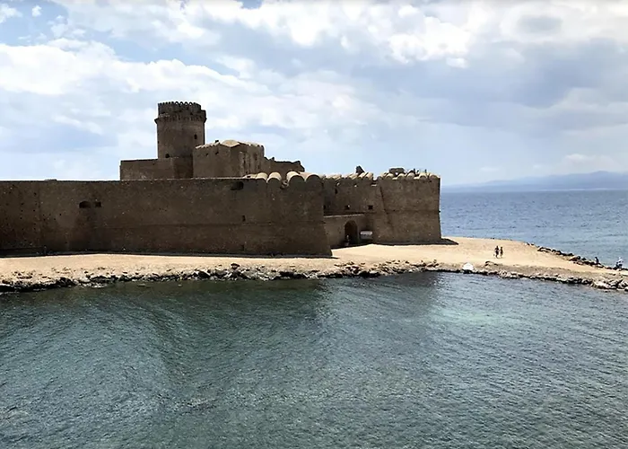 San Rocco Two Bed San Rocco 5b2 2 *